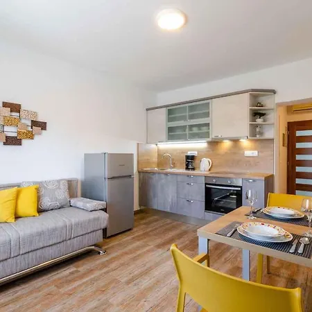 In 39324 Crikvenica