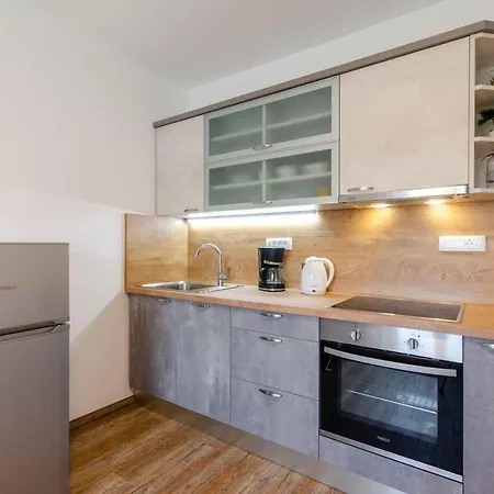 In 39324 Crikvenica